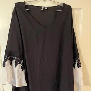 CATO 26/28 Blouse Black with white selves